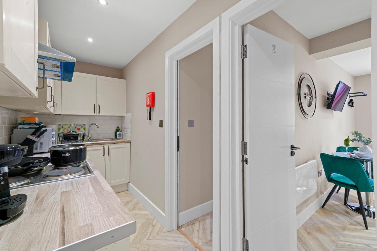 Boutique Heathrow Studio'S - Parking - Garden Appartement Harmondsworth Buitenkant foto
