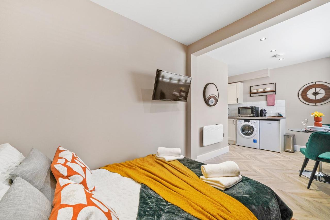 Boutique Heathrow Studio'S - Parking - Garden Appartement Harmondsworth Buitenkant foto
