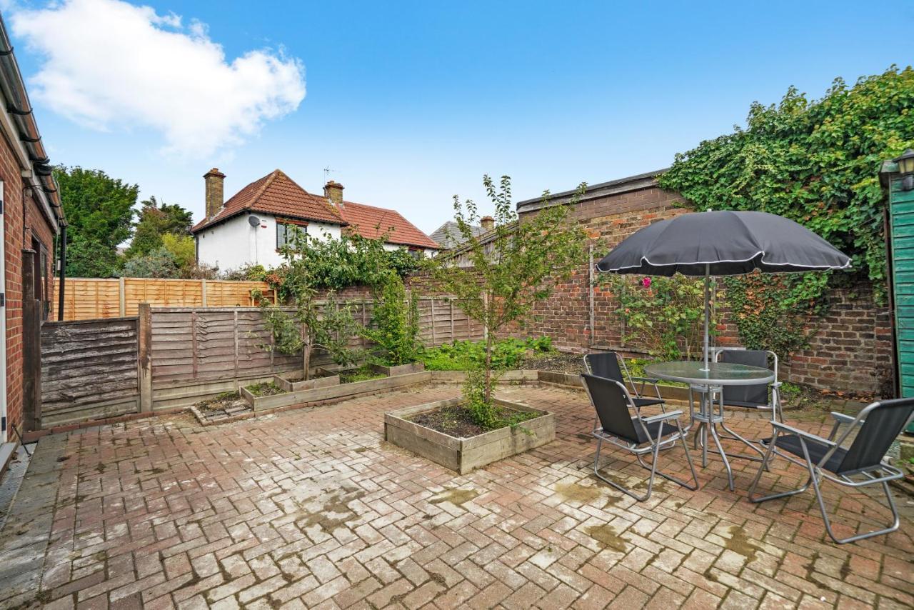 Boutique Heathrow Studio'S - Parking - Garden Appartement Harmondsworth Buitenkant foto