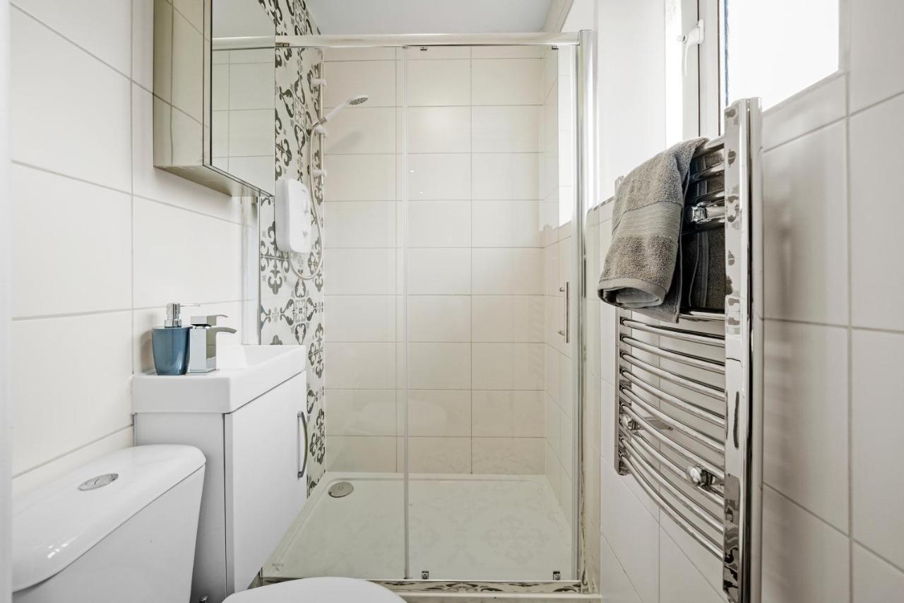 Boutique Heathrow Studio'S - Parking - Garden Appartement Harmondsworth Buitenkant foto
